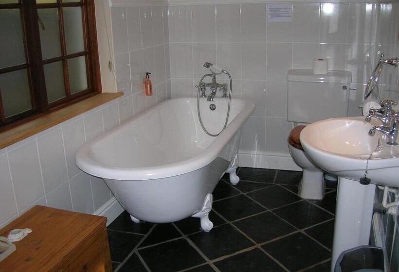 1间卧室的房子, The Old Trading Post