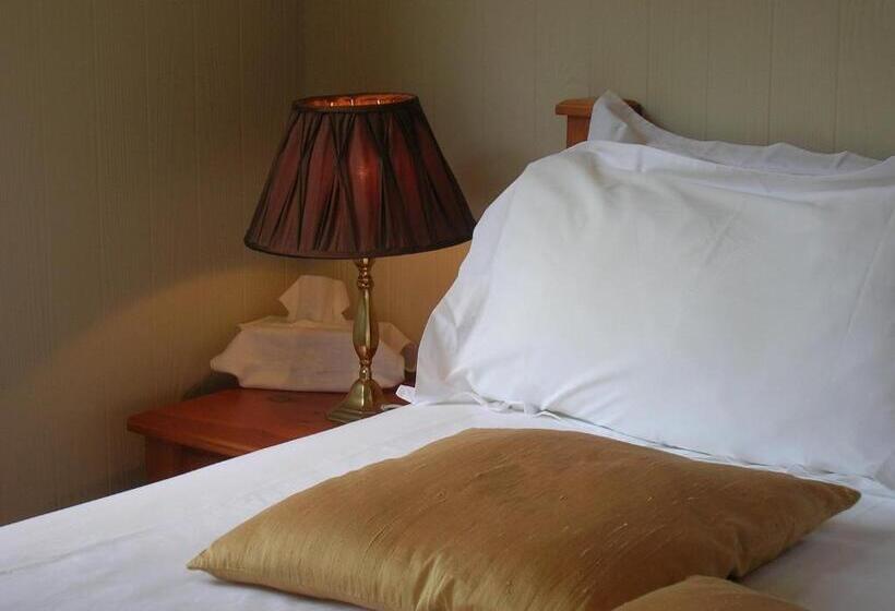 标准房带园景, The Old Trading Post