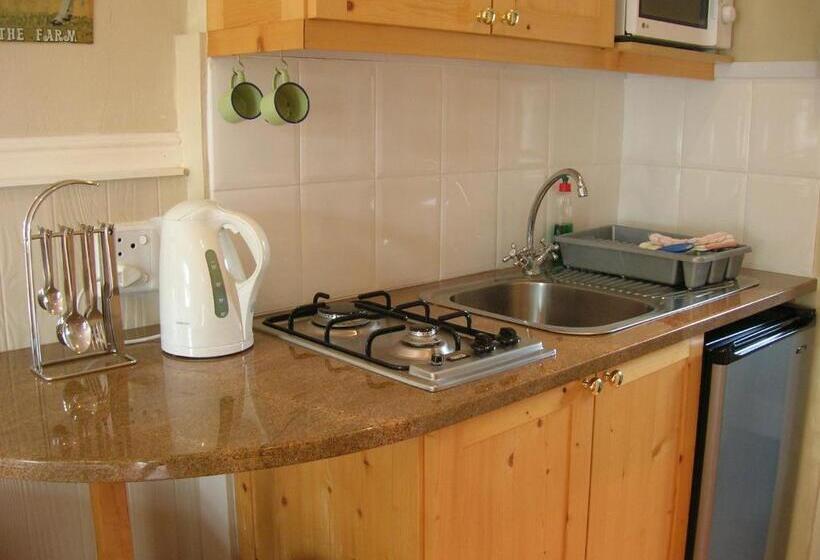 标准房带园景, The Old Trading Post