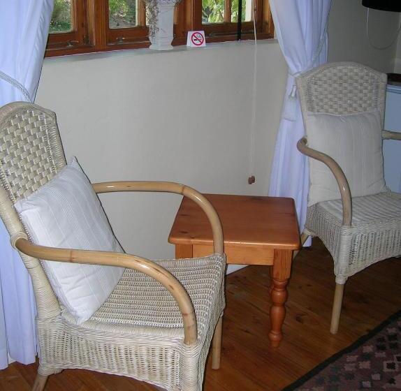 标准间, The Old Trading Post