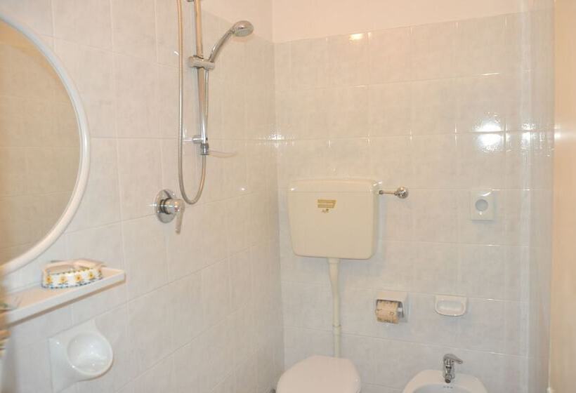 חדר סטנדרט עם מיטת קומתיים, Ibiza