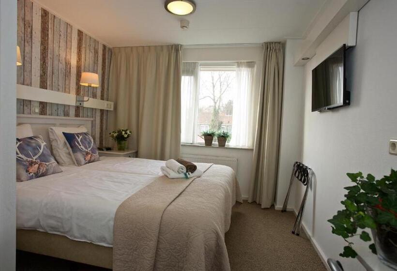 חדר משפחתי, B&b   Pension Perruque