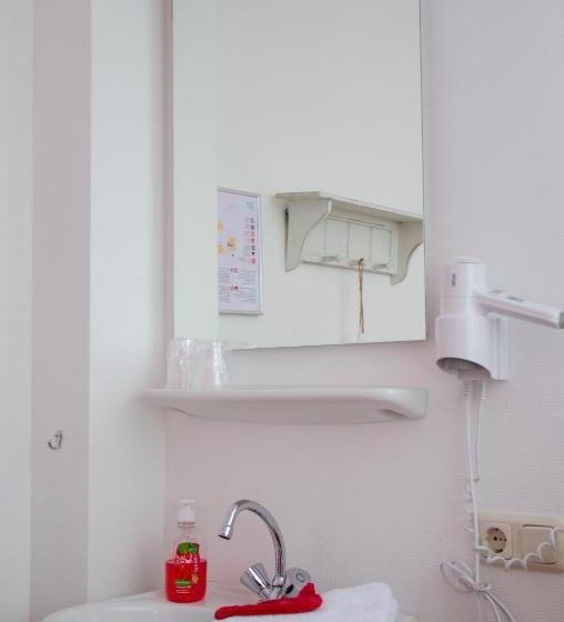 חדר משפחתי, B&b   Pension Perruque