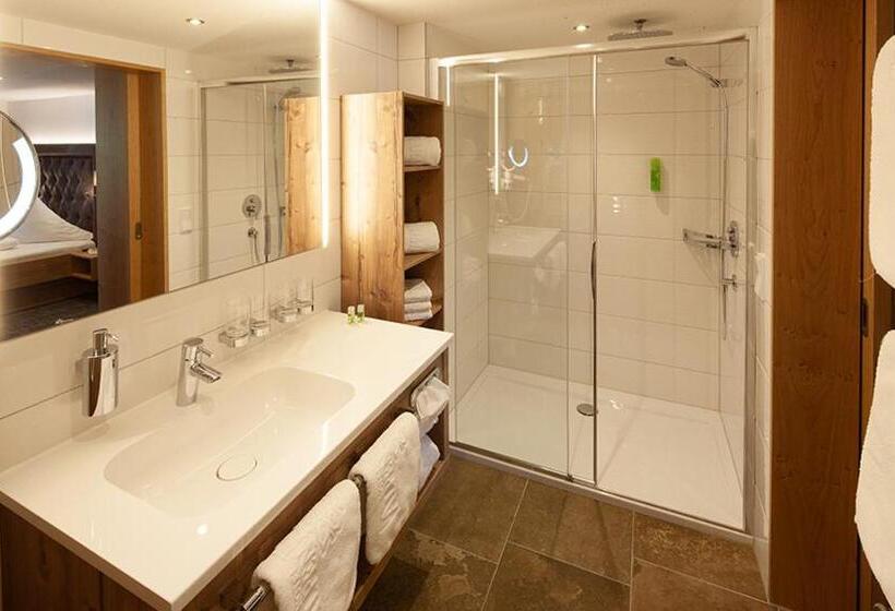 غرفة عائلية, Alpenblume