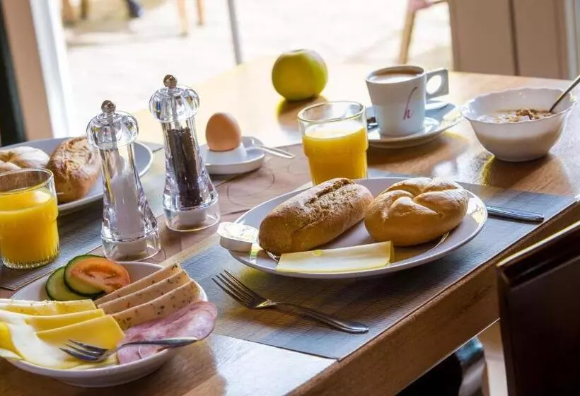 スタンダードトリプルルーム, En B&b Erve Bruggert