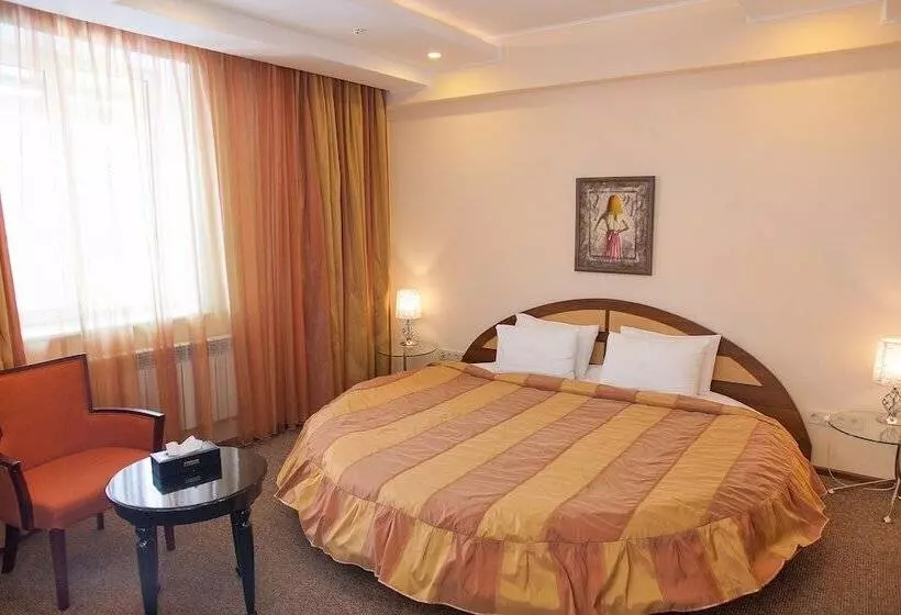 اتاق استاندارد یک نفره, Golden Dragon