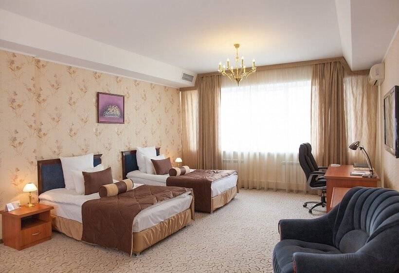 اتاق لوکس, Golden Dragon