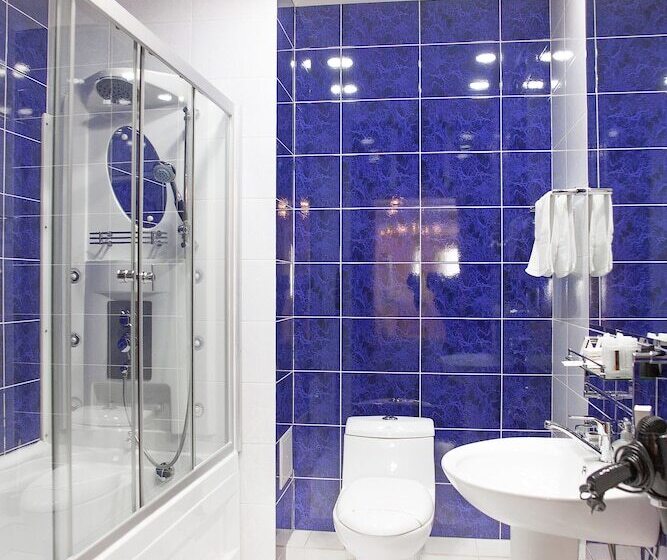 سوییت لوکس, Golden Dragon