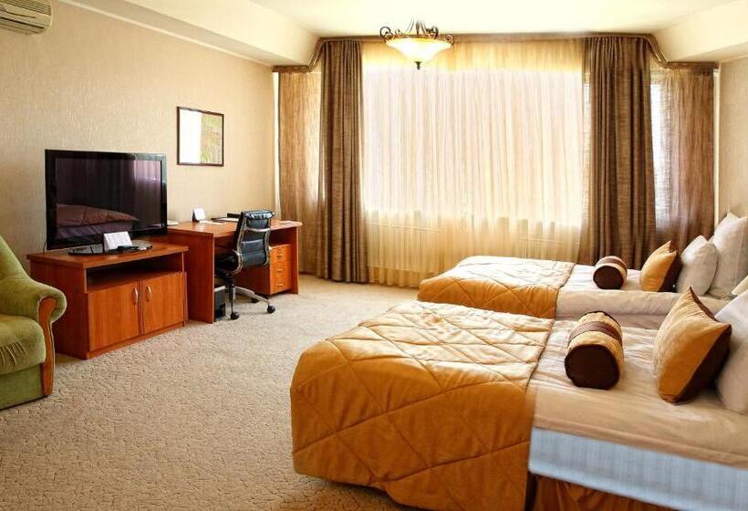 اتاق لوکس, Golden Dragon