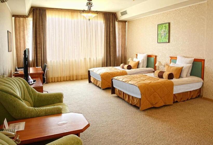 اتاق لوکس, Golden Dragon