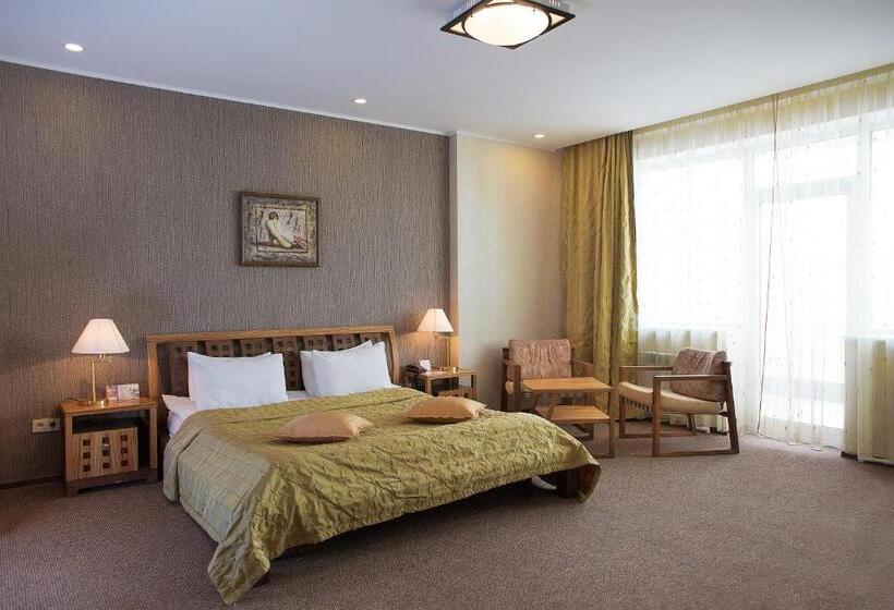 سوییت لوکس, Golden Dragon