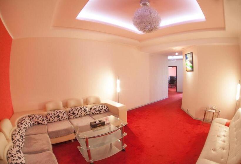 سوییت لوکس, Golden Dragon