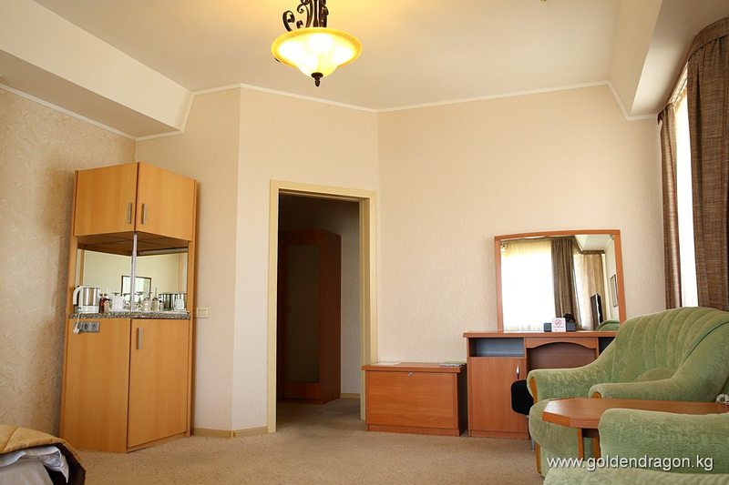 اتاق لوکس, Golden Dragon