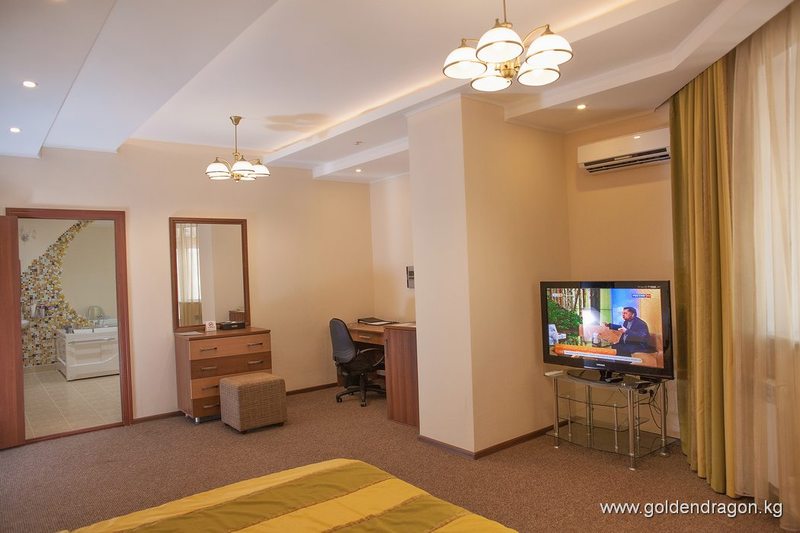 اتاق لوکس, Golden Dragon