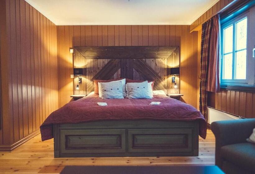 סוויטת ג'וניור, Gudbrandsgard