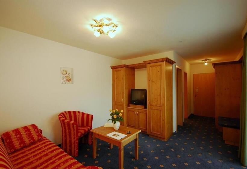 جناح, Haller S Post