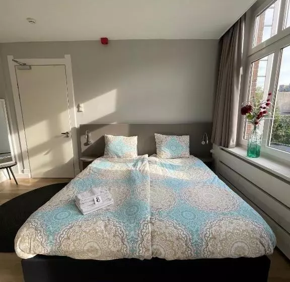اتاق لوکس, Inn Den Acht Venlo