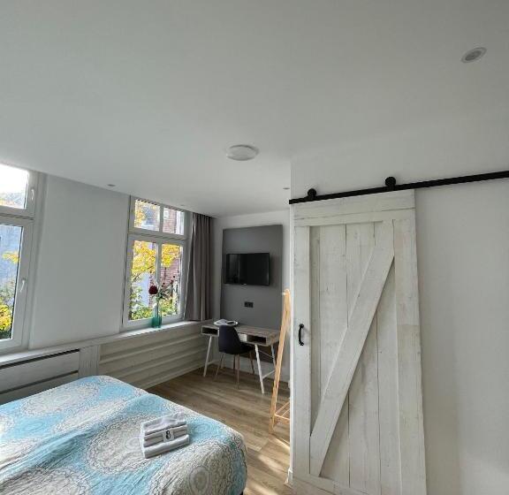 اتاق لوکس, Inn Den Acht Venlo