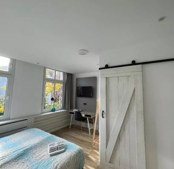 اتاق لوکس, Inn Den Acht Venlo
