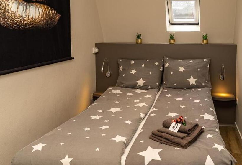 اتاق عادی, Inn Den Acht Venlo