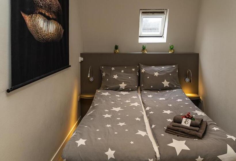 اتاق عادی, Inn Den Acht Venlo