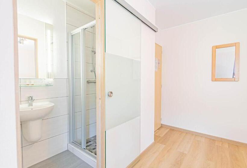 Номер Стандарт, Le Postillon