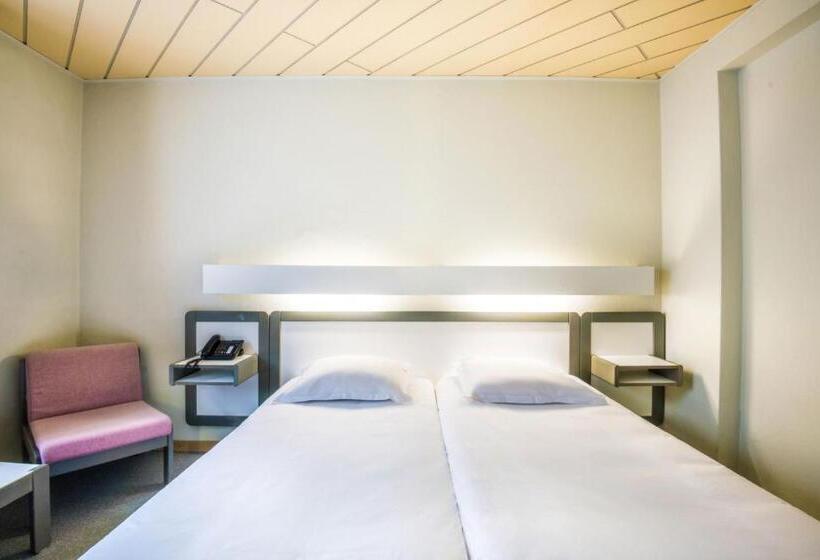 اتاق استاندارد, Le Postillon