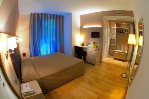 스탠다드 룸, Michelangelo