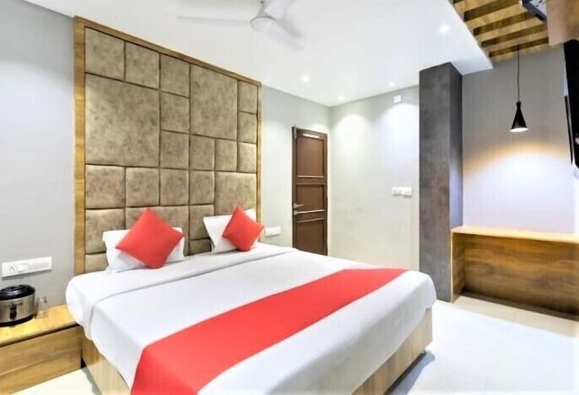 اتاق لوکس, Pachmarhi