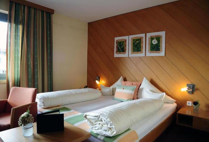 غرفة سوبيريور فردية, Restaurant Mohren