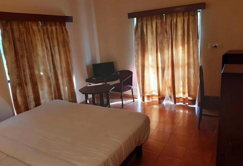 חדר סטנדרט עם מיטת קינג, The Dhanhills   A Valley View Hotel In Panchgani