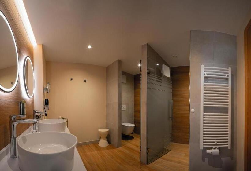 디럭스 스위트, Vila Vita Pannonia