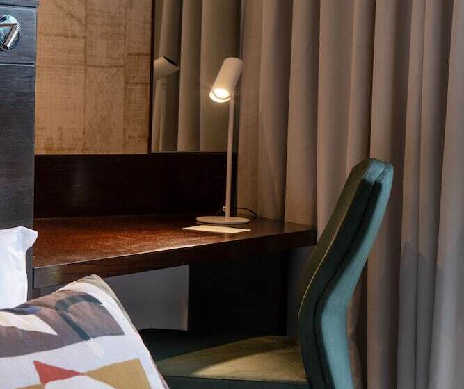 اتاق استاندارد, Voila Bagatelle