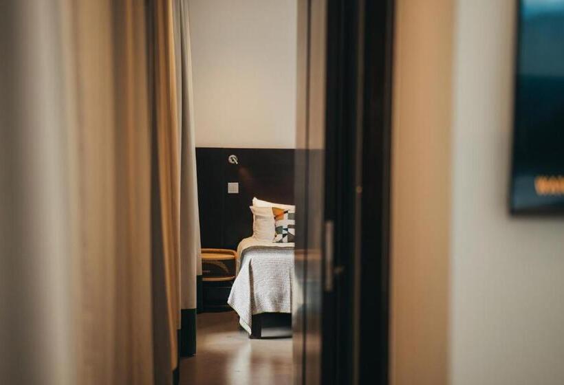 اتاق استاندارد با تراس, Voila Bagatelle