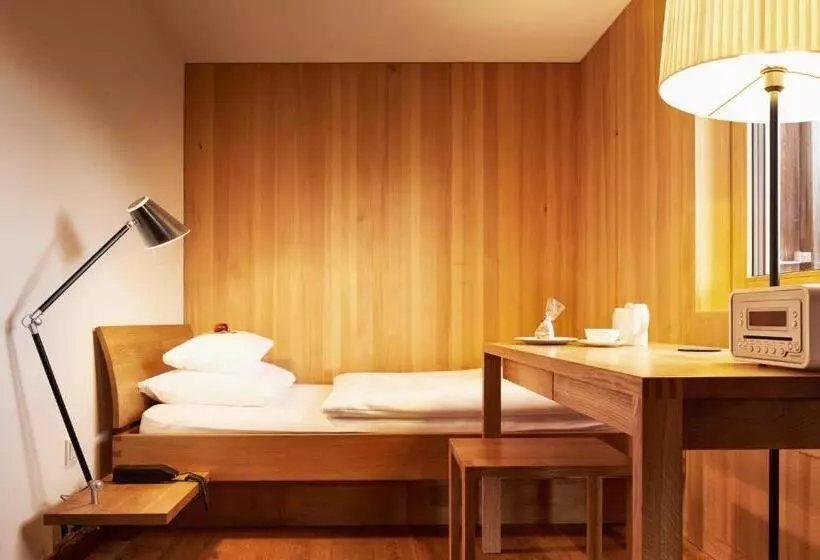 Standard Yhden Hengen Huone Parveke, Gasthof Krone