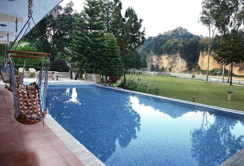 סוויטה, Riverside By Aahma