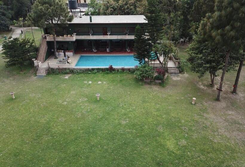 סוויטה, Riverside By Aahma