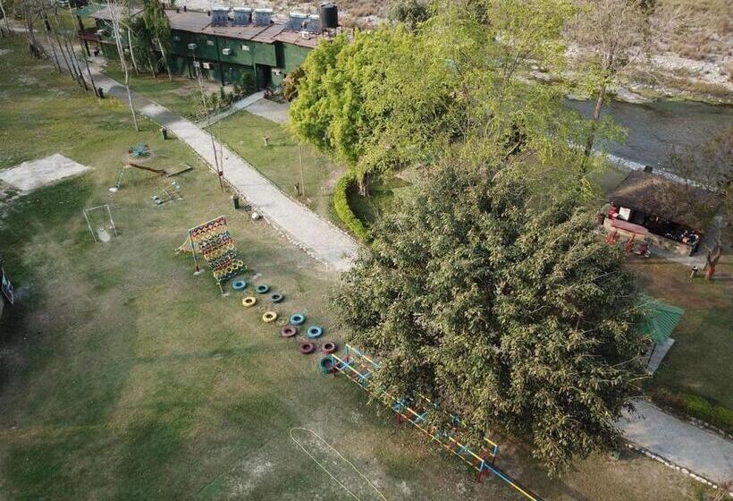 סוויטה, Riverside By Aahma