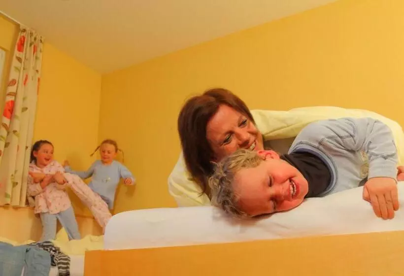 ベーシック４人部屋, Sonne Bezau   Familotel Bregenzerwald