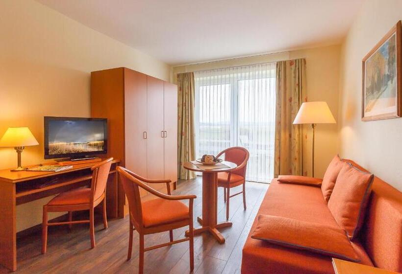 Comfort room with terrace, Am See