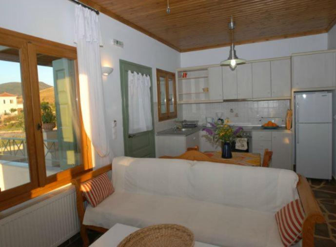 带2个卧室带海景的公寓, Birds Bay