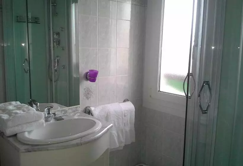 コンフォートトリプルルーム, Chalet Résidence La Combeauté