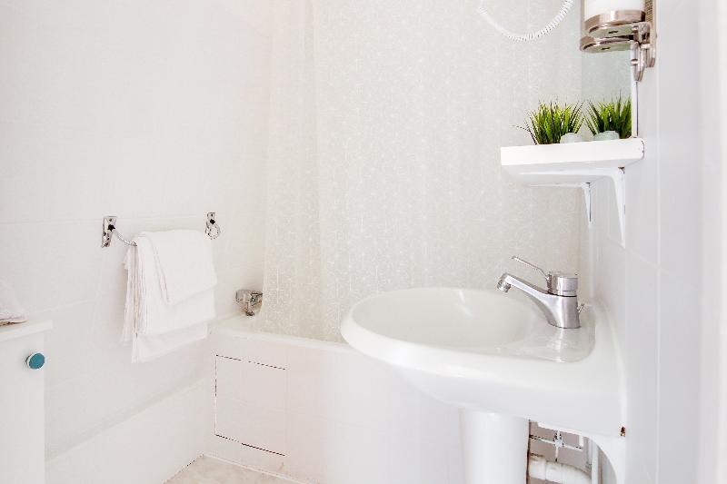 חדר סטנדרט, D Angleterre