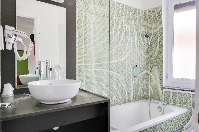 חדר משפחתי, D Angleterre