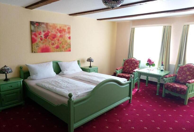 컴포트 룸, Der Muhlenhof