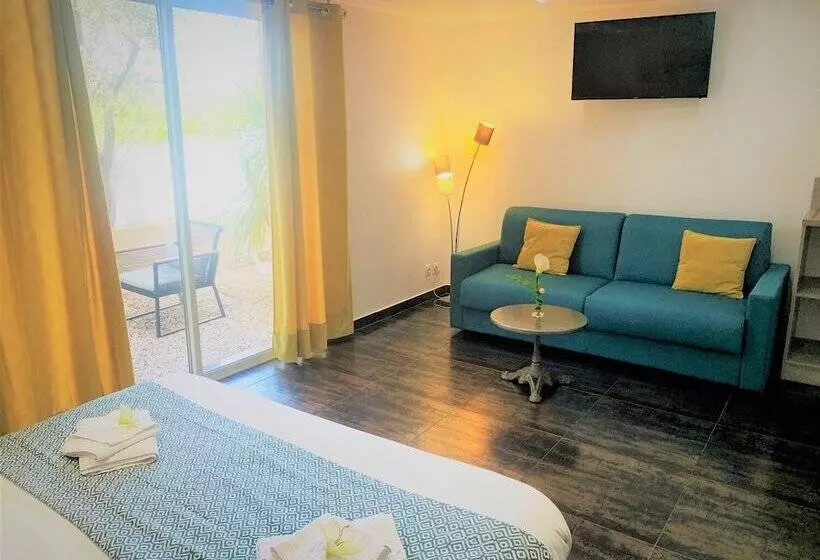 Junior Suite m. Terrasse, & Spa Gil De France Cap D Agde