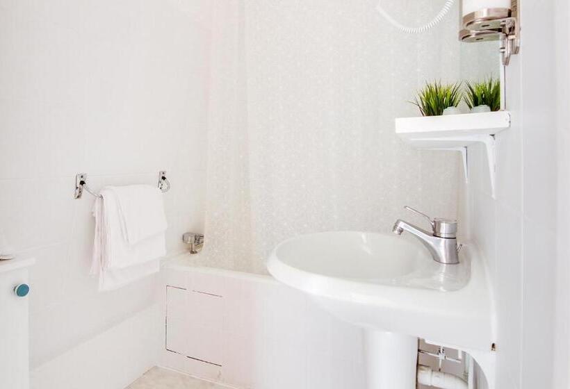 חדר סטנדרט, D Angleterre