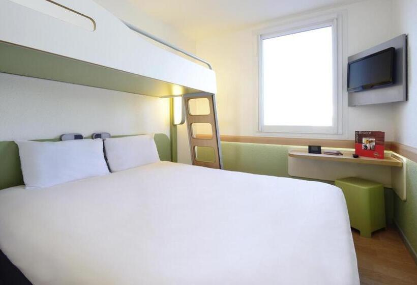Номер Стандарт Трехместный, Ibis Budget Aix Les Bains  Gresy