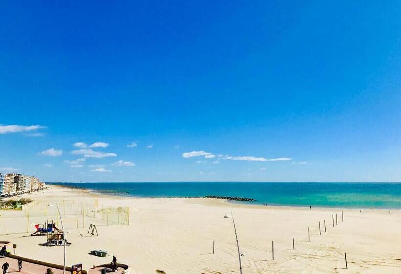 غرفة قياسية مطلّة علي البحر, Les Alizes