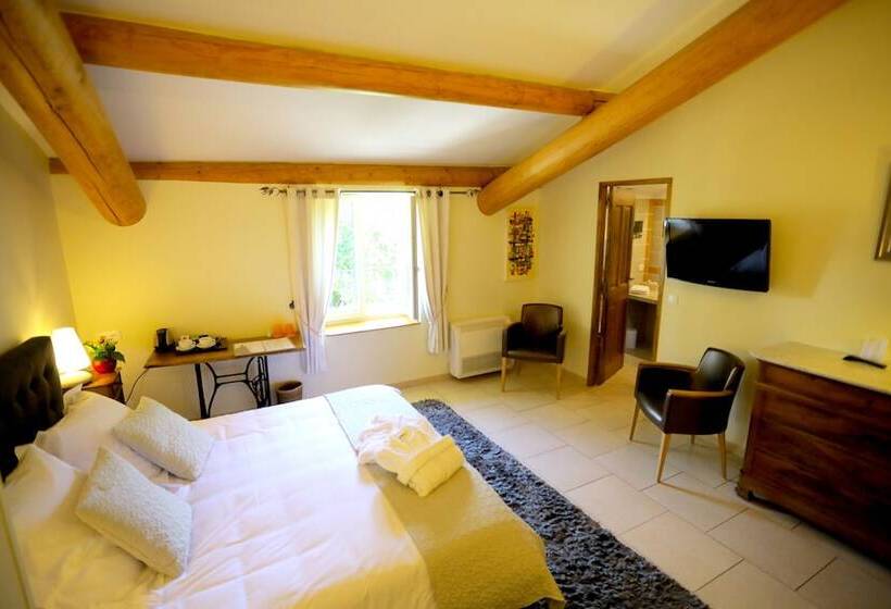 غرفة قياسية, Maison Chenet Les Chambres Entre Vigne Et Garrigue Teritoria